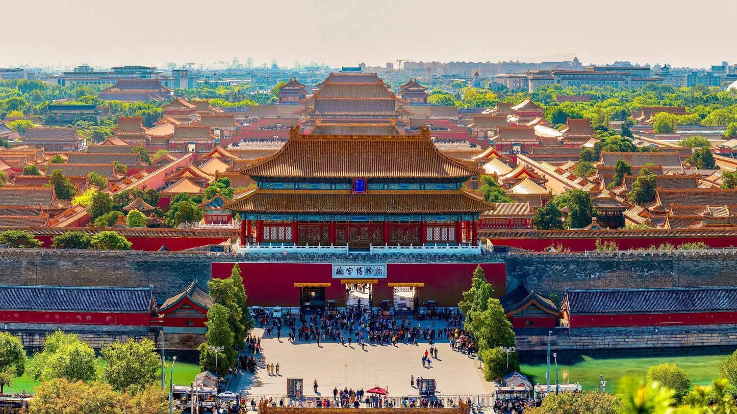 China, entre templos y ciudades futuristas